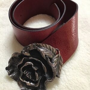 BCBG MAGAZRIA RED BELT WITH METAL ROSE BUCKLE